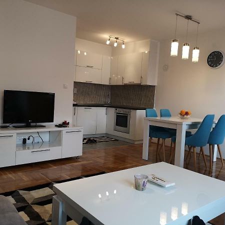 Apartman Gaga Lukavica Zewnętrze zdjęcie