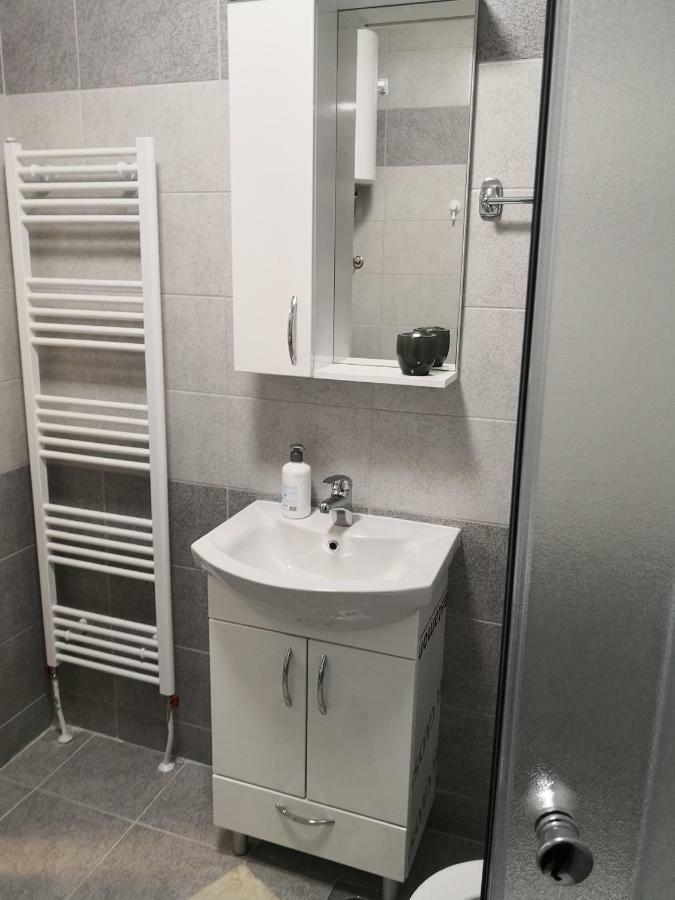 Apartman Gaga Lukavica Zewnętrze zdjęcie