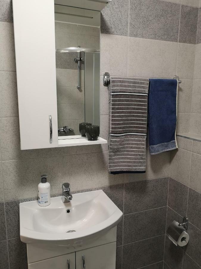 Apartman Gaga Lukavica Zewnętrze zdjęcie