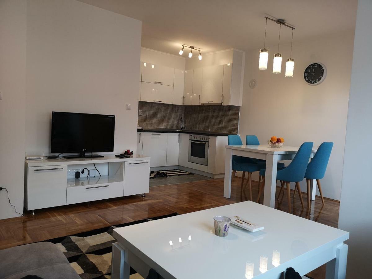 Apartman Gaga Lukavica Zewnętrze zdjęcie