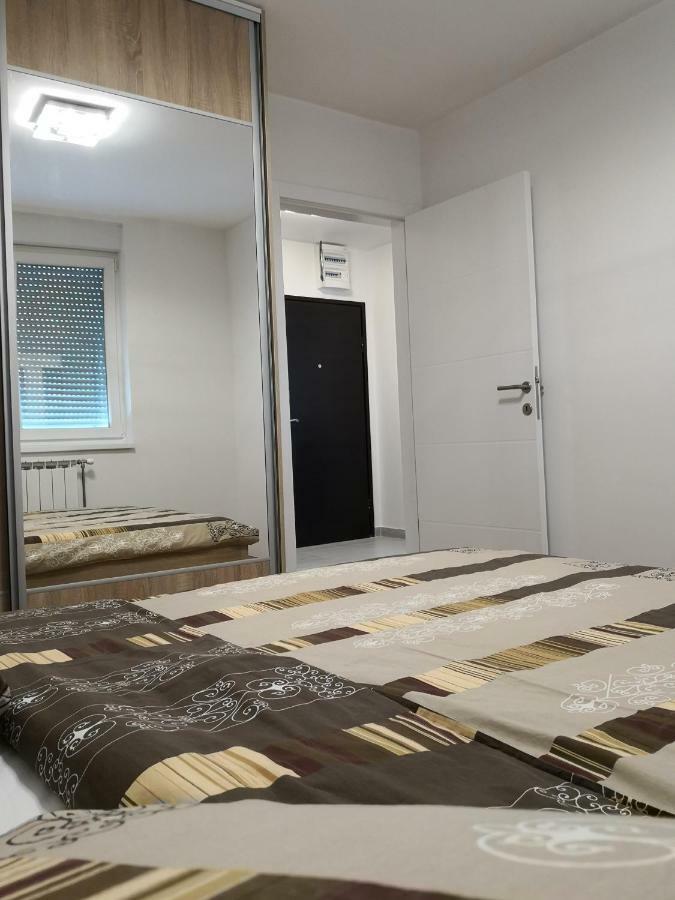 Apartman Gaga Lukavica Zewnętrze zdjęcie