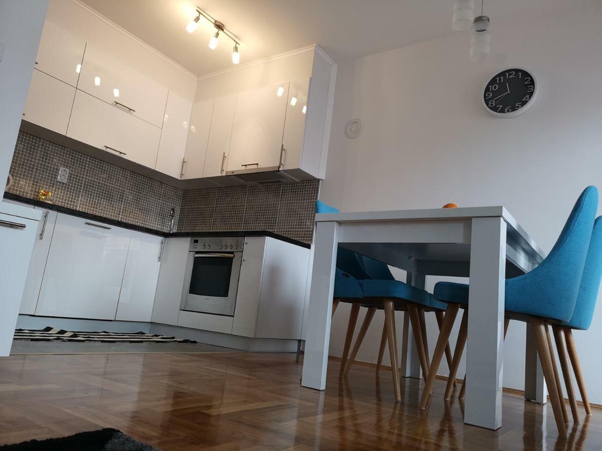 Apartman Gaga Lukavica Zewnętrze zdjęcie